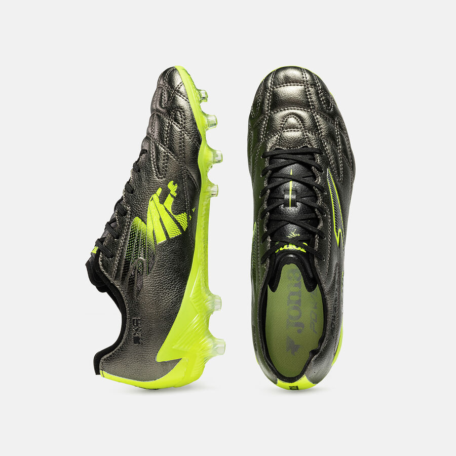 JOMA Focicipők Powerfull 26 kemény talajra FG sötét szürke színben neon zöld sarokrésszel és talprésszel felűlről